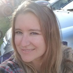 Meet your Posher, Lena